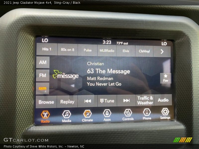 Controls of 2021 Gladiator Mojave 4x4