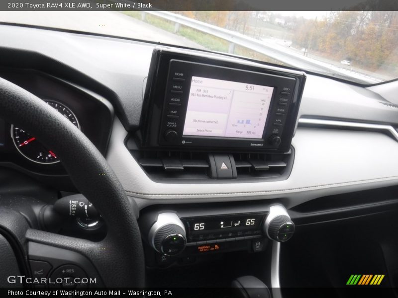 Super White / Black 2020 Toyota RAV4 XLE AWD