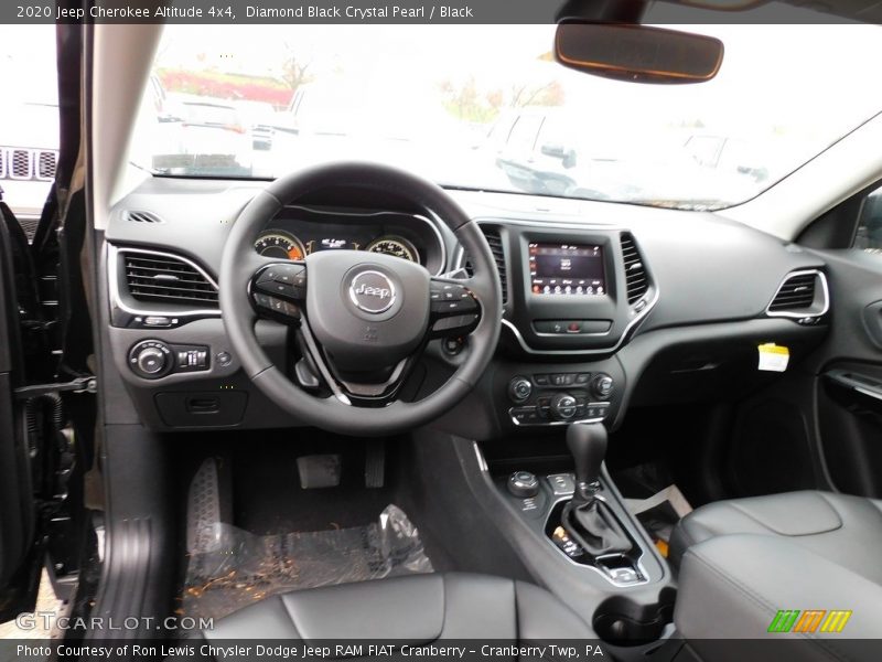 Diamond Black Crystal Pearl / Black 2020 Jeep Cherokee Altitude 4x4