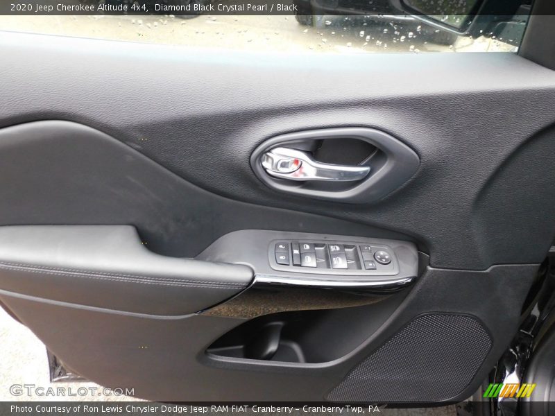 Diamond Black Crystal Pearl / Black 2020 Jeep Cherokee Altitude 4x4