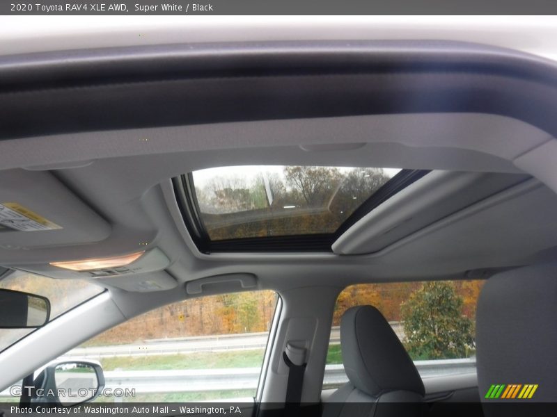 Super White / Black 2020 Toyota RAV4 XLE AWD