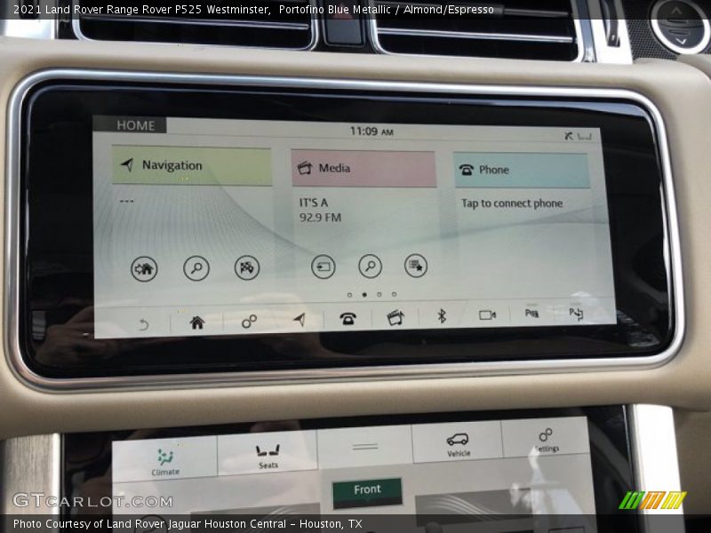 Controls of 2021 Range Rover P525 Westminster