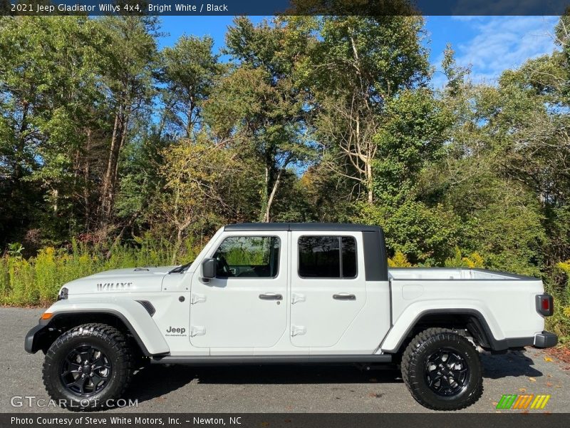 Bright White / Black 2021 Jeep Gladiator Willys 4x4