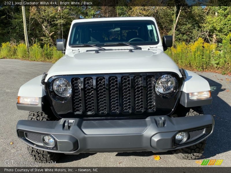 Bright White / Black 2021 Jeep Gladiator Willys 4x4