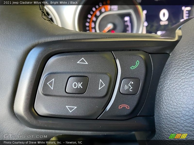 Bright White / Black 2021 Jeep Gladiator Willys 4x4