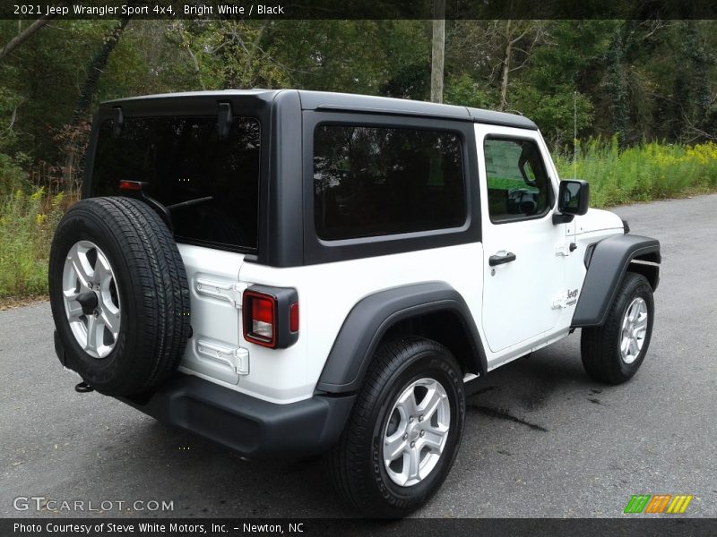 Bright White / Black 2021 Jeep Wrangler Sport 4x4
