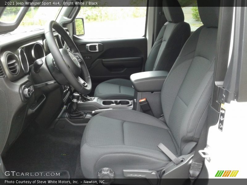 Bright White / Black 2021 Jeep Wrangler Sport 4x4
