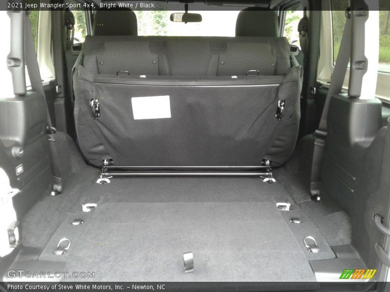 Bright White / Black 2021 Jeep Wrangler Sport 4x4