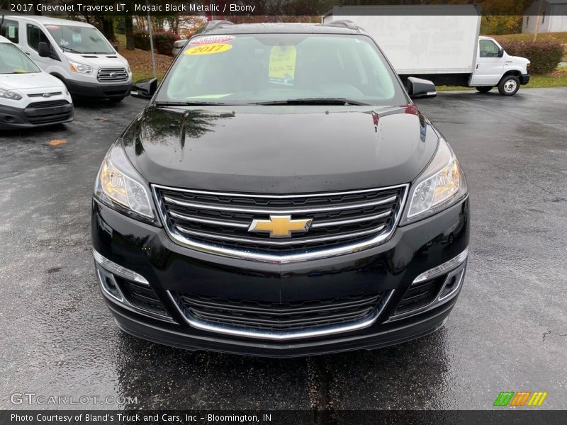 Mosaic Black Metallic / Ebony 2017 Chevrolet Traverse LT