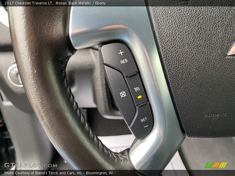 Mosaic Black Metallic / Ebony 2017 Chevrolet Traverse LT