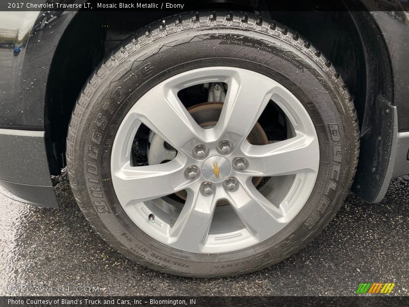 Mosaic Black Metallic / Ebony 2017 Chevrolet Traverse LT