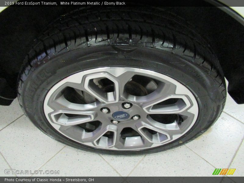 White Platinum Metallic / Ebony Black 2019 Ford EcoSport Titanium