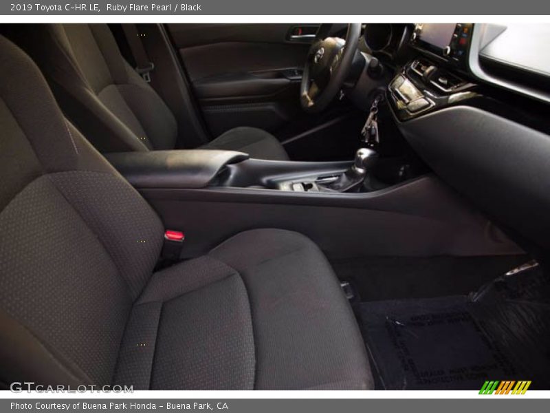 Ruby Flare Pearl / Black 2019 Toyota C-HR LE
