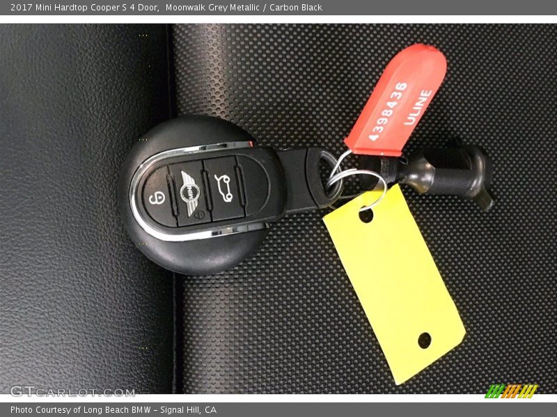 Moonwalk Grey Metallic / Carbon Black 2017 Mini Hardtop Cooper S 4 Door
