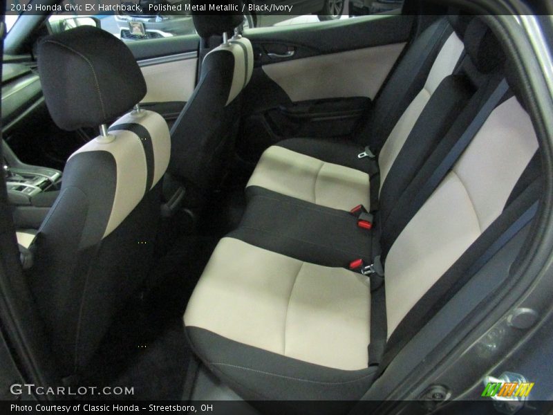Polished Metal Metallic / Black/Ivory 2019 Honda Civic EX Hatchback