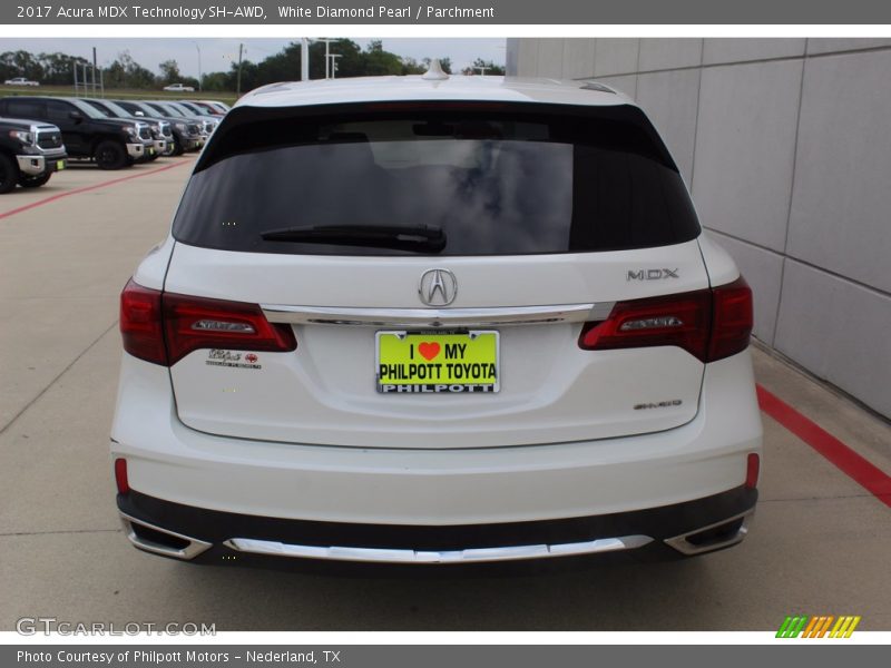 White Diamond Pearl / Parchment 2017 Acura MDX Technology SH-AWD