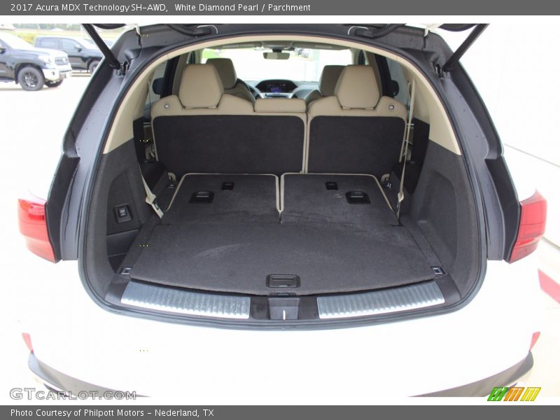 White Diamond Pearl / Parchment 2017 Acura MDX Technology SH-AWD