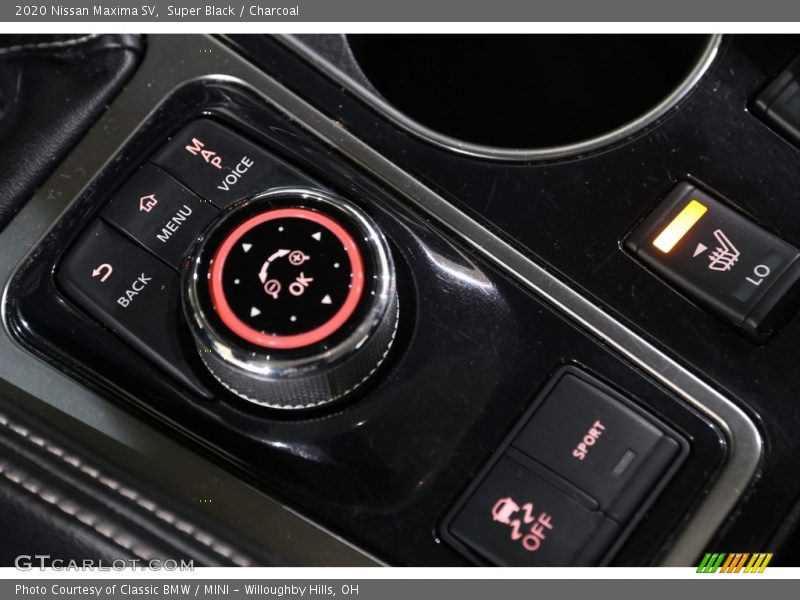 Controls of 2020 Maxima SV