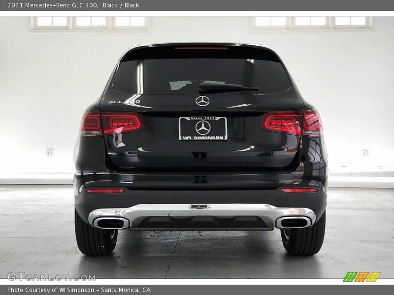 Black / Black 2021 Mercedes-Benz GLC 300