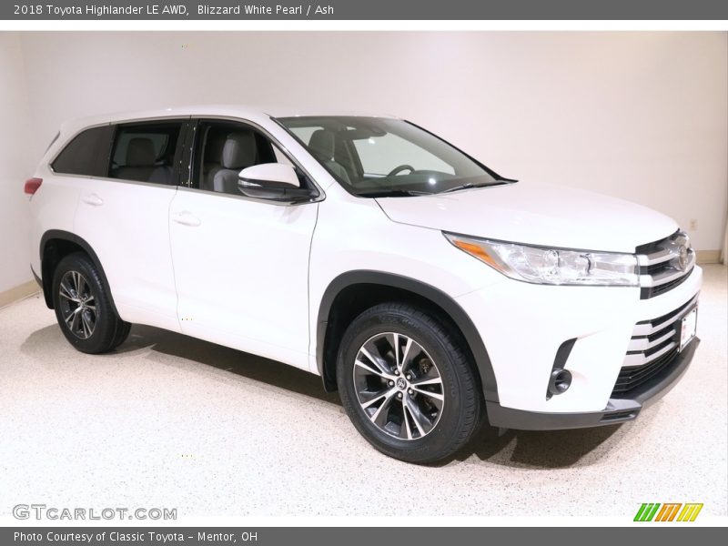 Blizzard White Pearl / Ash 2018 Toyota Highlander LE AWD