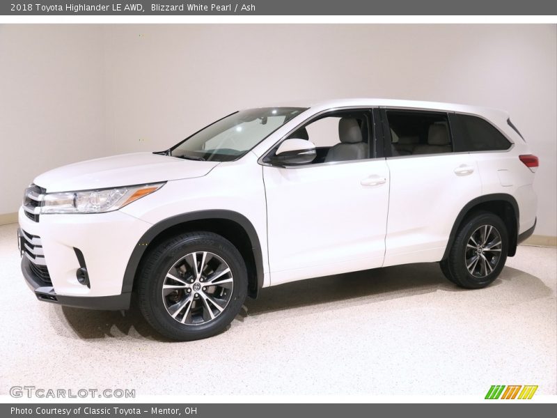 Blizzard White Pearl / Ash 2018 Toyota Highlander LE AWD
