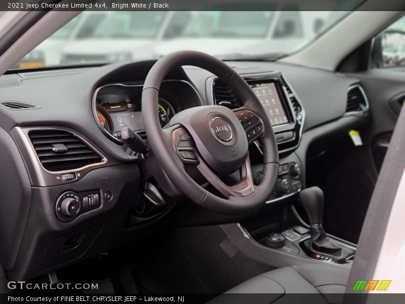 Bright White / Black 2021 Jeep Cherokee Limited 4x4