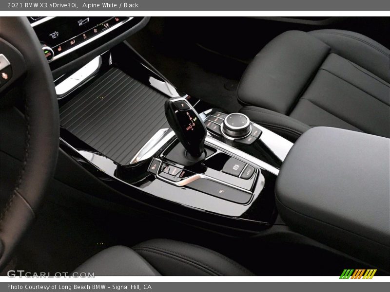 Alpine White / Black 2021 BMW X3 sDrive30i