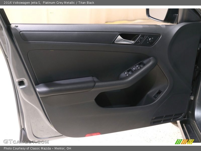 Platinum Grey Metallic / Titan Black 2016 Volkswagen Jetta S