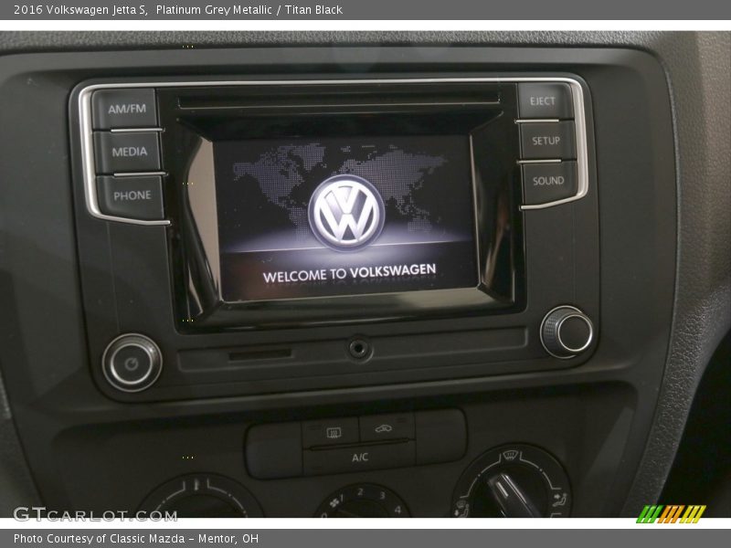 Platinum Grey Metallic / Titan Black 2016 Volkswagen Jetta S