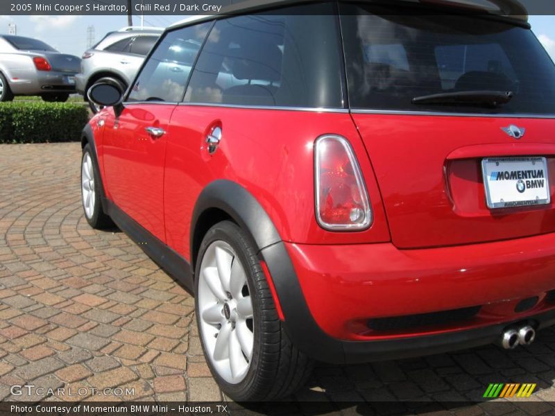 Chili Red / Dark Grey 2005 Mini Cooper S Hardtop