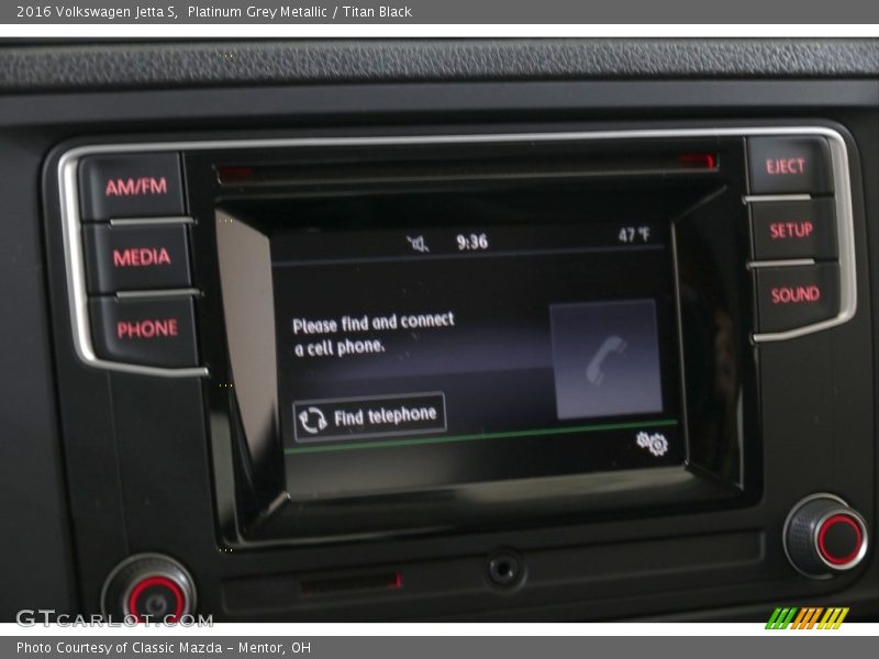 Platinum Grey Metallic / Titan Black 2016 Volkswagen Jetta S