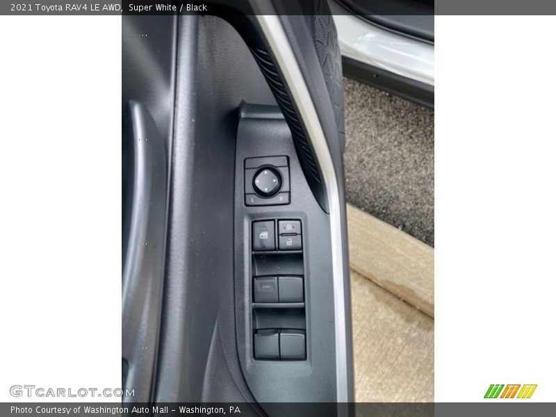 Super White / Black 2021 Toyota RAV4 LE AWD