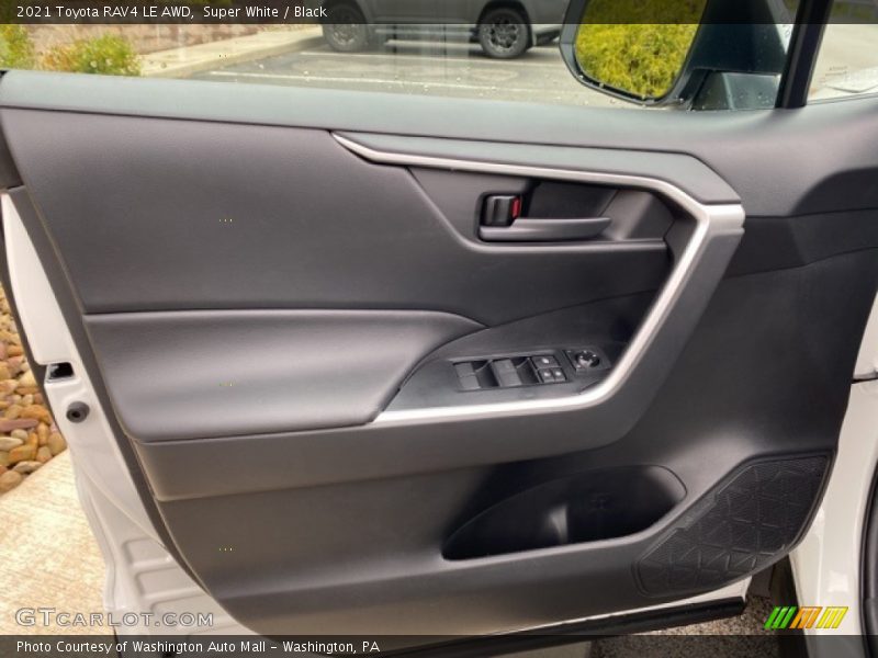 Super White / Black 2021 Toyota RAV4 LE AWD