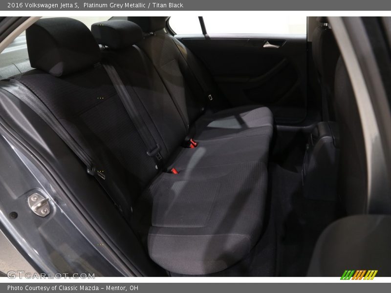 Platinum Grey Metallic / Titan Black 2016 Volkswagen Jetta S