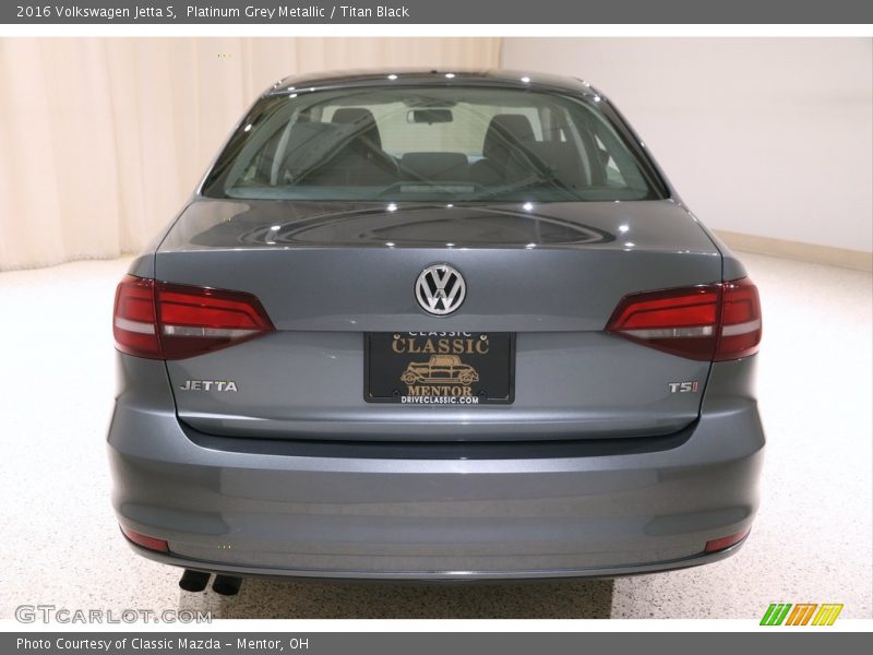 Platinum Grey Metallic / Titan Black 2016 Volkswagen Jetta S