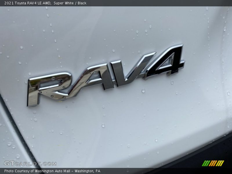 Super White / Black 2021 Toyota RAV4 LE AWD