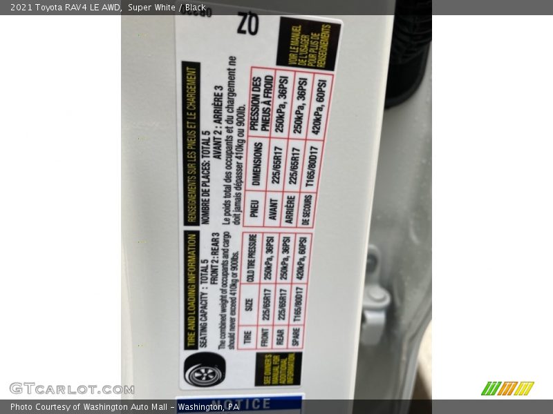 Super White / Black 2021 Toyota RAV4 LE AWD