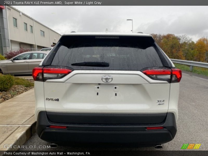 Super White / Light Gray 2021 Toyota RAV4 XLE Premium AWD