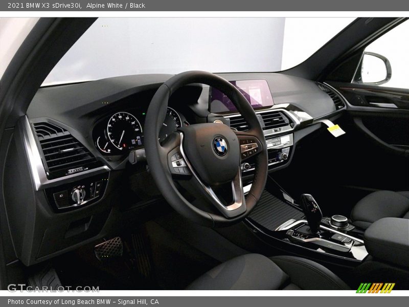 Alpine White / Black 2021 BMW X3 sDrive30i