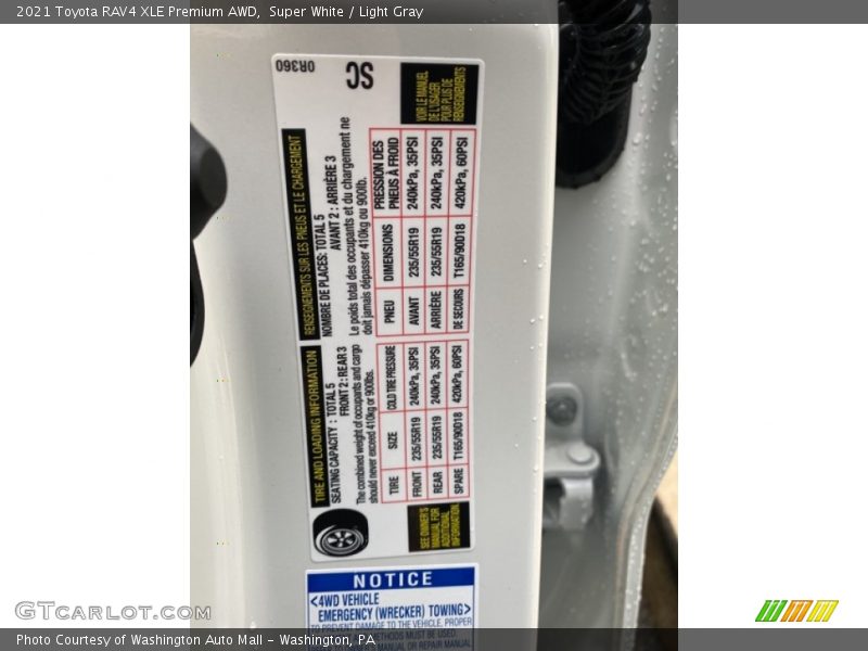 Super White / Light Gray 2021 Toyota RAV4 XLE Premium AWD