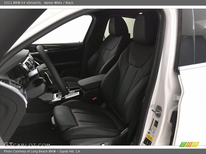 Alpine White / Black 2021 BMW X4 xDrive30i