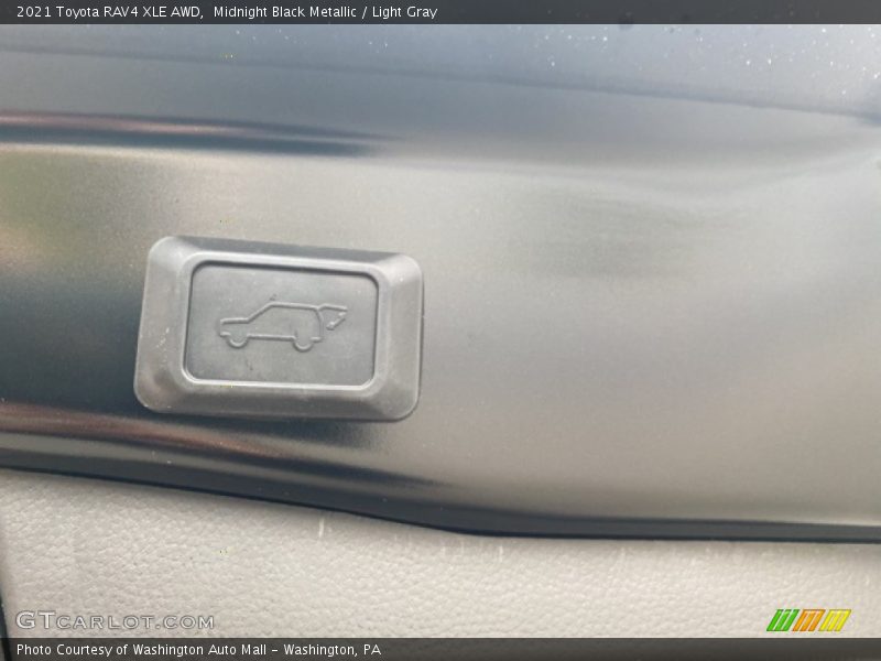 Midnight Black Metallic / Light Gray 2021 Toyota RAV4 XLE AWD