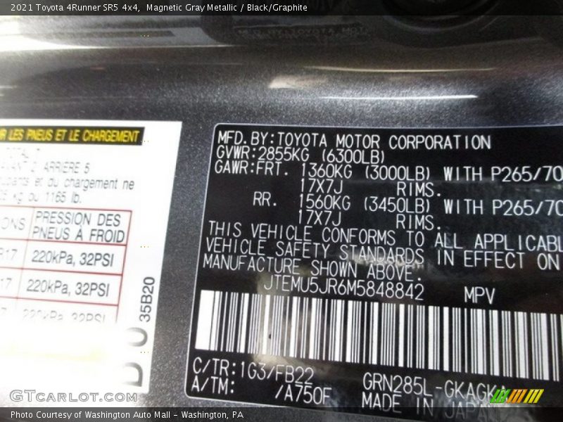 Magnetic Gray Metallic / Black/Graphite 2021 Toyota 4Runner SR5 4x4