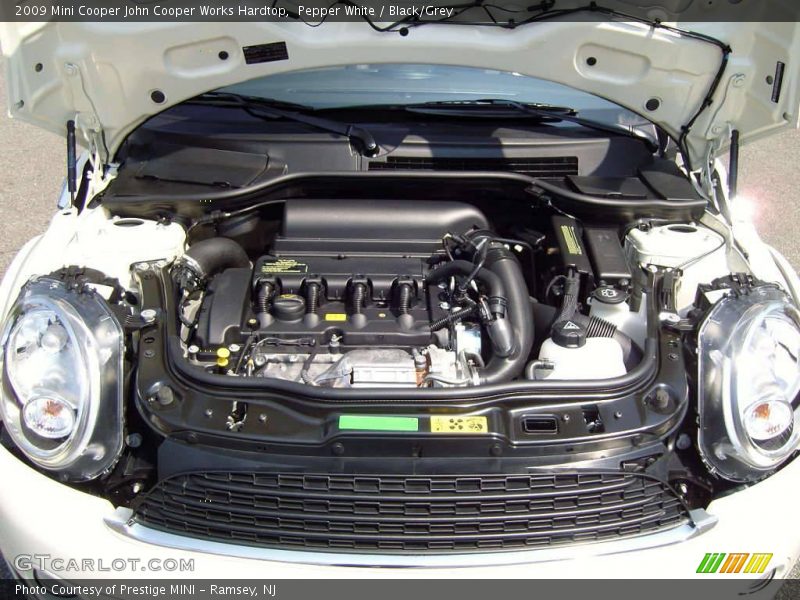 Pepper White / Black/Grey 2009 Mini Cooper John Cooper Works Hardtop