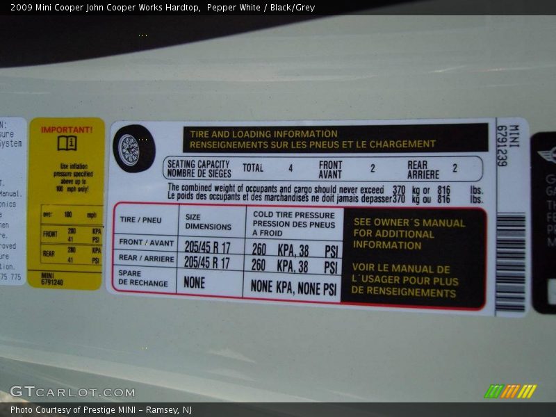 Pepper White / Black/Grey 2009 Mini Cooper John Cooper Works Hardtop