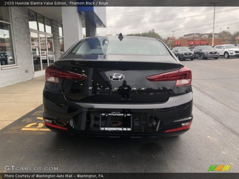 Phantom Black / Beige 2020 Hyundai Elantra Value Edition