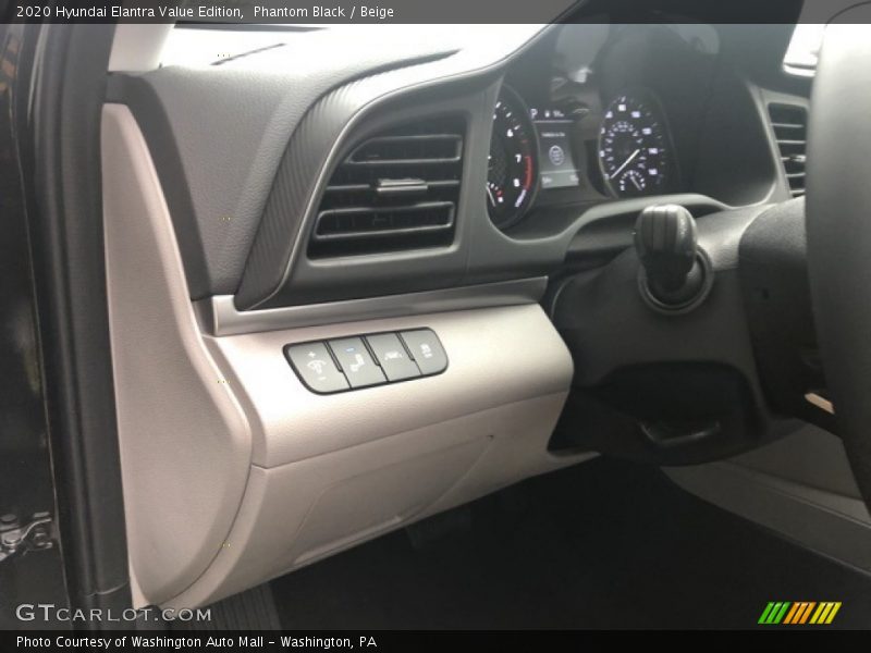 Phantom Black / Beige 2020 Hyundai Elantra Value Edition