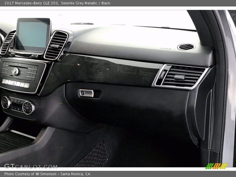 Selenite Grey Metallic / Black 2017 Mercedes-Benz GLE 350