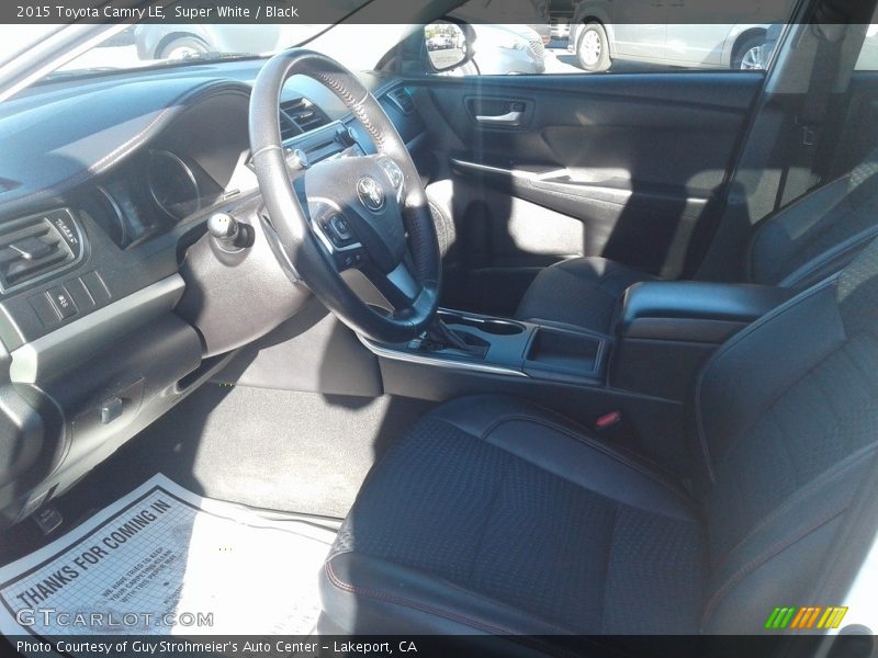 Super White / Black 2015 Toyota Camry LE