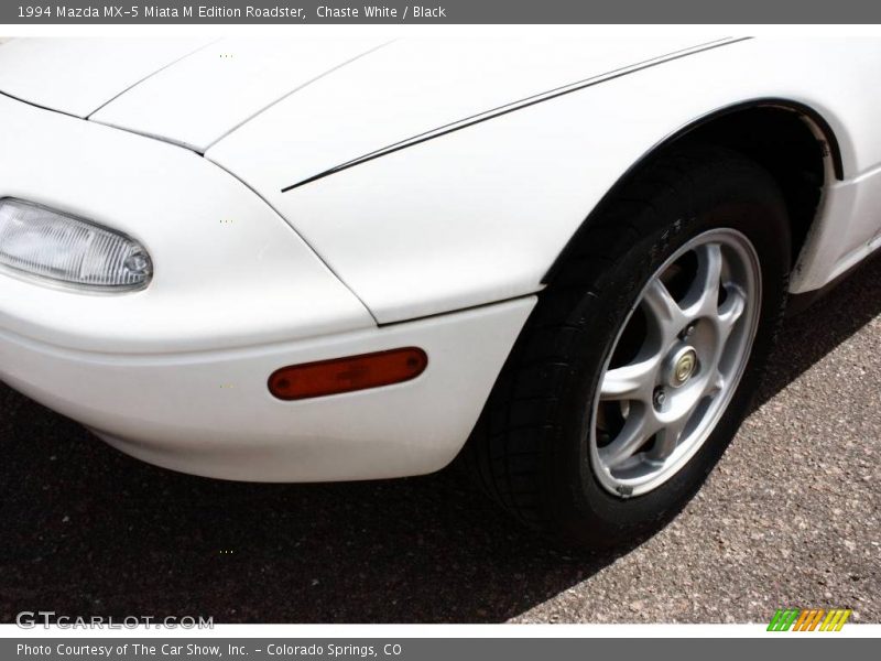 Chaste White / Black 1994 Mazda MX-5 Miata M Edition Roadster